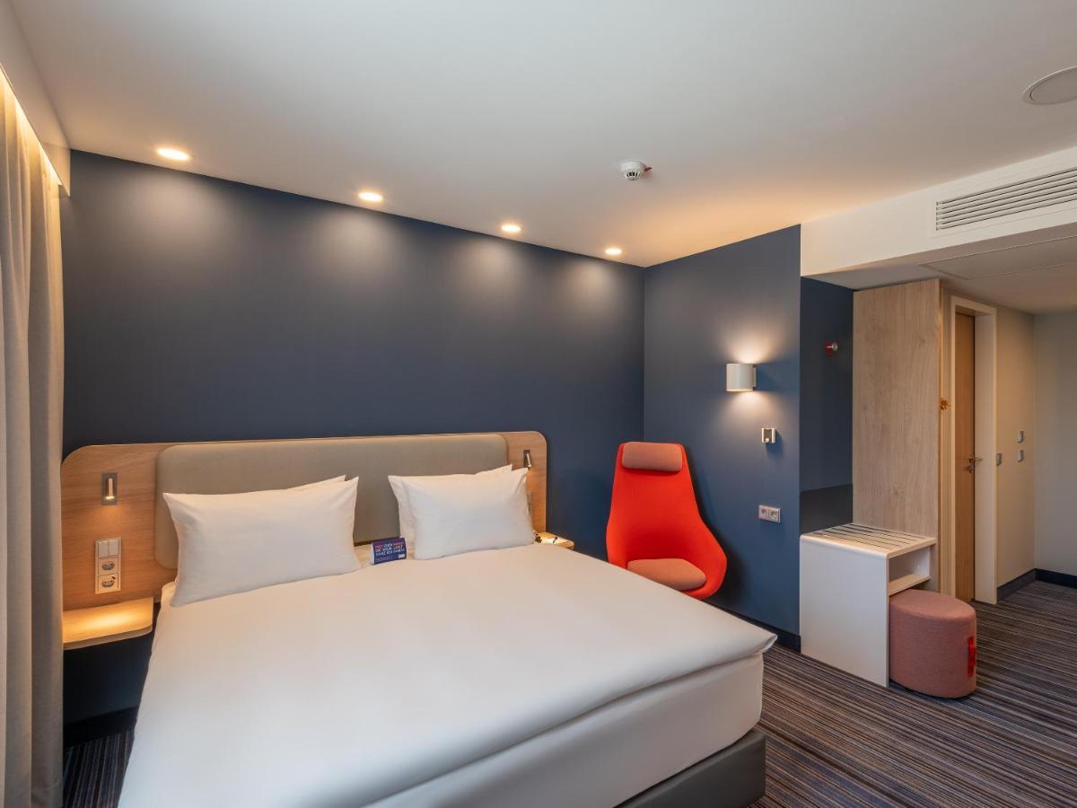 Holiday Inn Express - Hamburg South A7-As42 By Ihg إغيستورف المظهر الخارجي الصورة