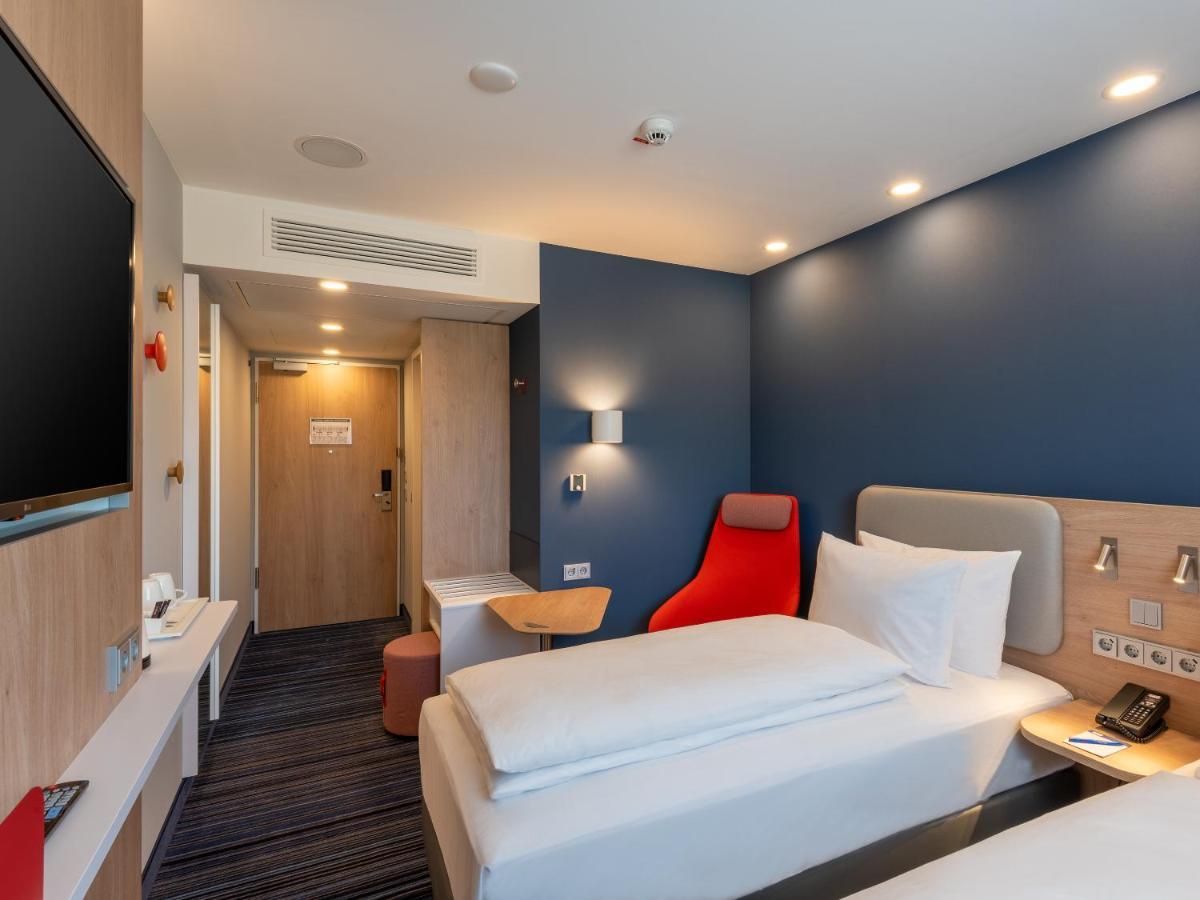 Holiday Inn Express - Hamburg South A7-As42 By Ihg إغيستورف المظهر الخارجي الصورة