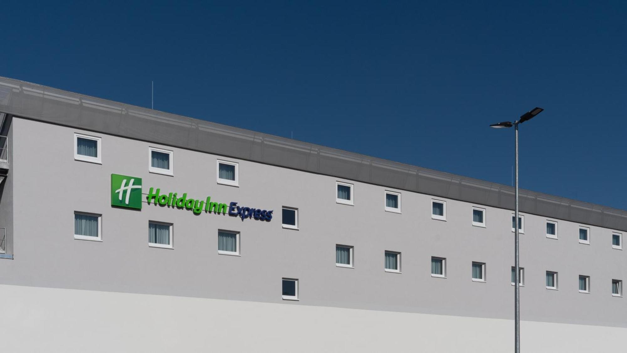 Holiday Inn Express - Hamburg South A7-As42, An Ihg Hotel إغيستورف المظهر الخارجي الصورة