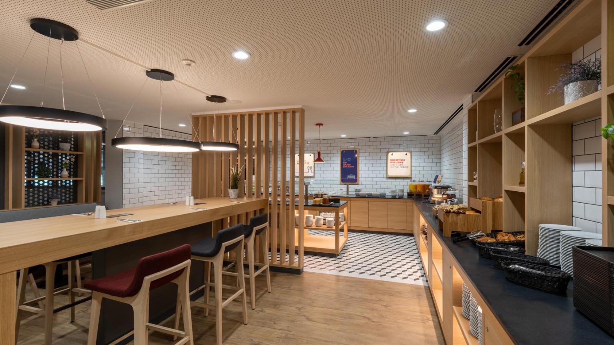 Holiday Inn Express - Hamburg South A7-As42 By Ihg إغيستورف المظهر الخارجي الصورة
