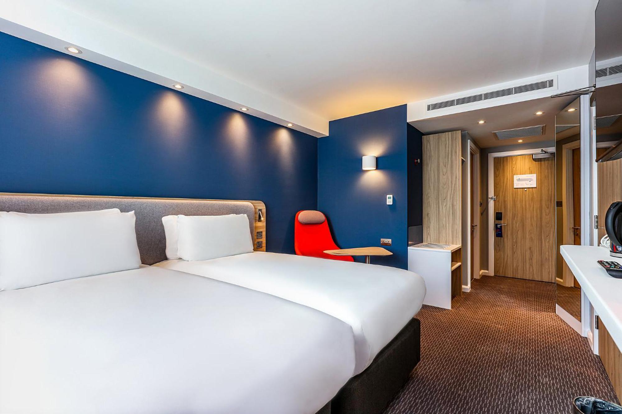 Holiday Inn Express - Hamburg South A7-As42 By Ihg إغيستورف المظهر الخارجي الصورة