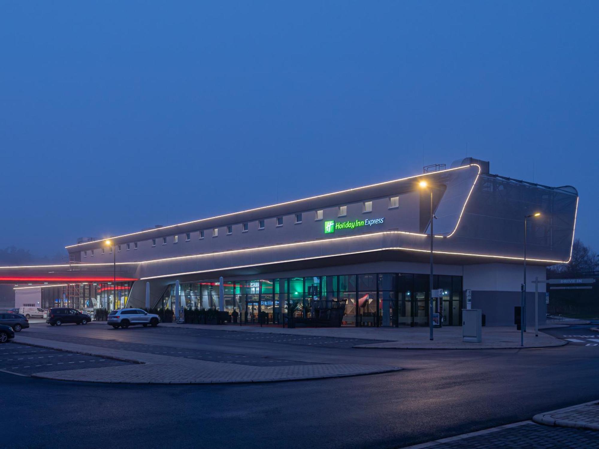 Holiday Inn Express - Hamburg South A7-As42 By Ihg إغيستورف المظهر الخارجي الصورة