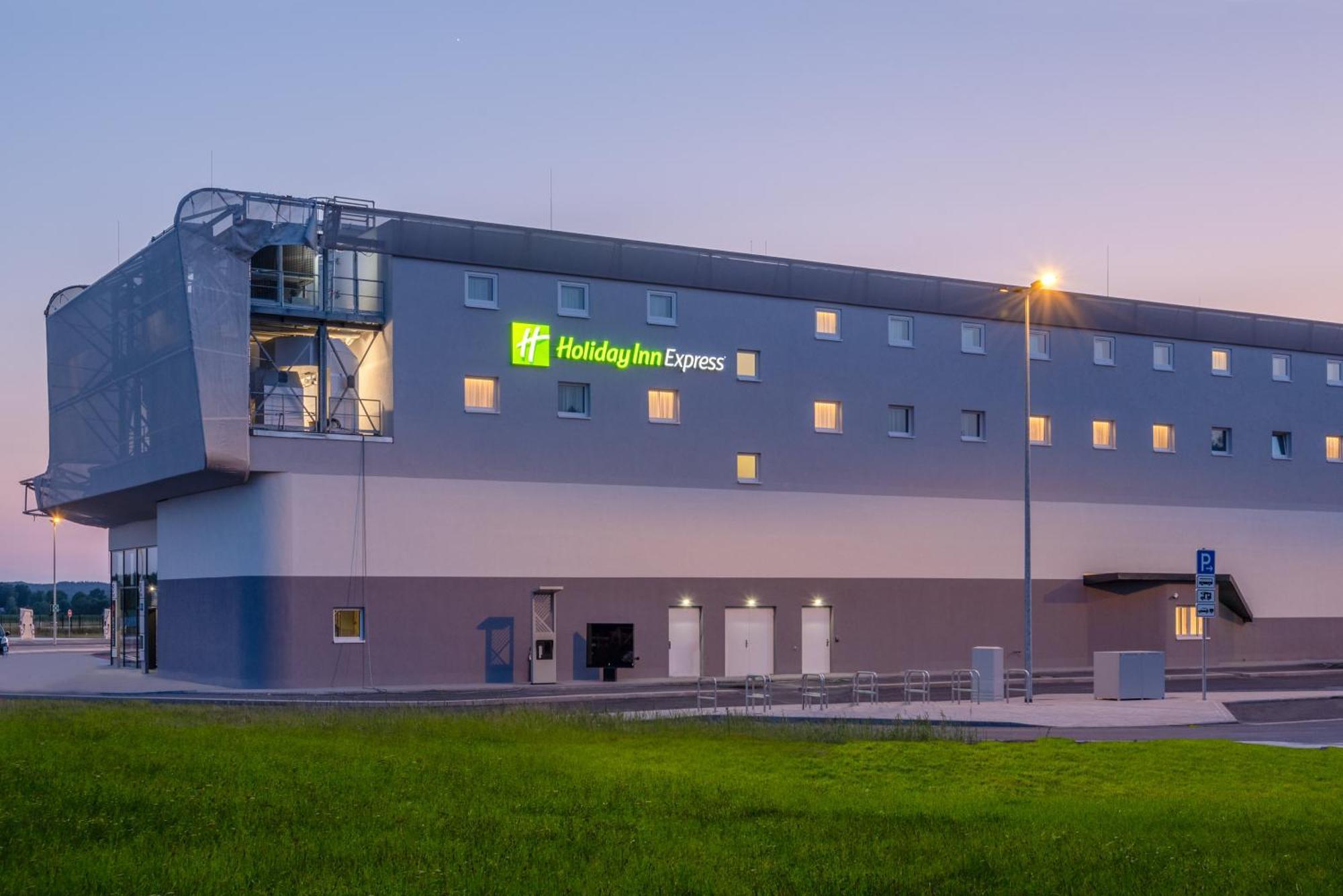 Holiday Inn Express - Hamburg South A7-As42 By Ihg إغيستورف المظهر الخارجي الصورة
